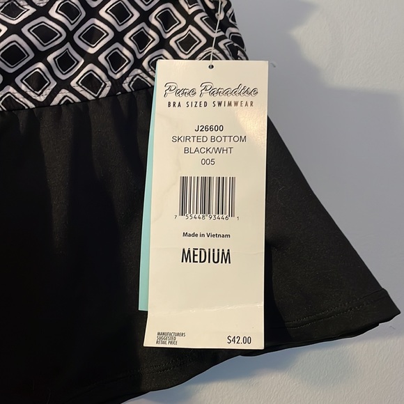 “Pure Paradise” Swim Skirt - Picture 3 of 3